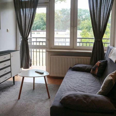Old Town Garden Apartment Netflix Warsaw Exterior photo